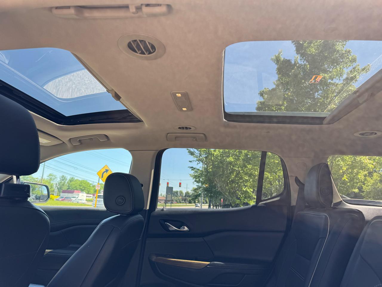 GMC Acadia Denali AWD 2019