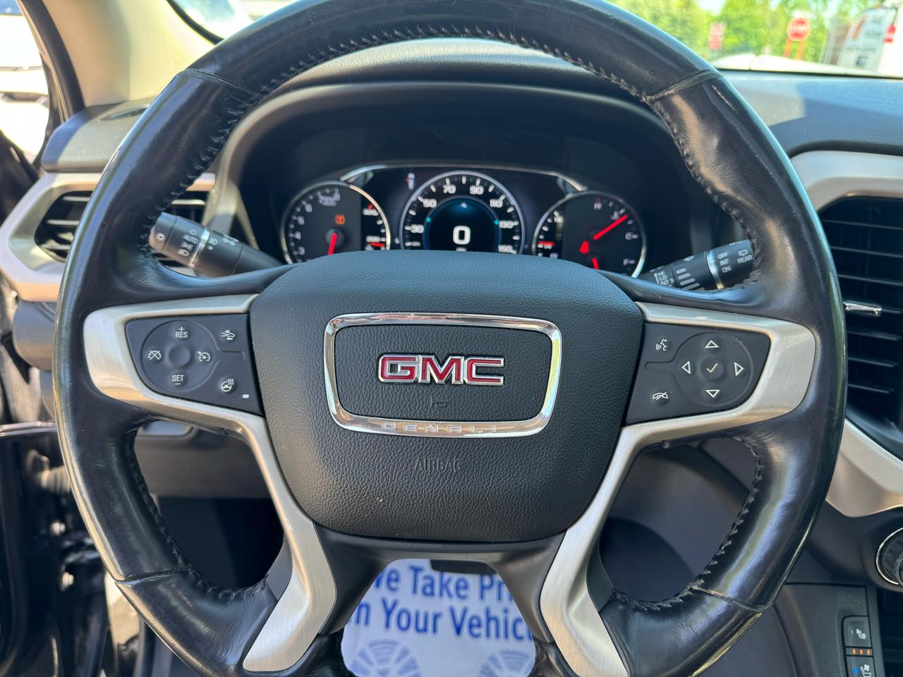 GMC Acadia Denali AWD 2019