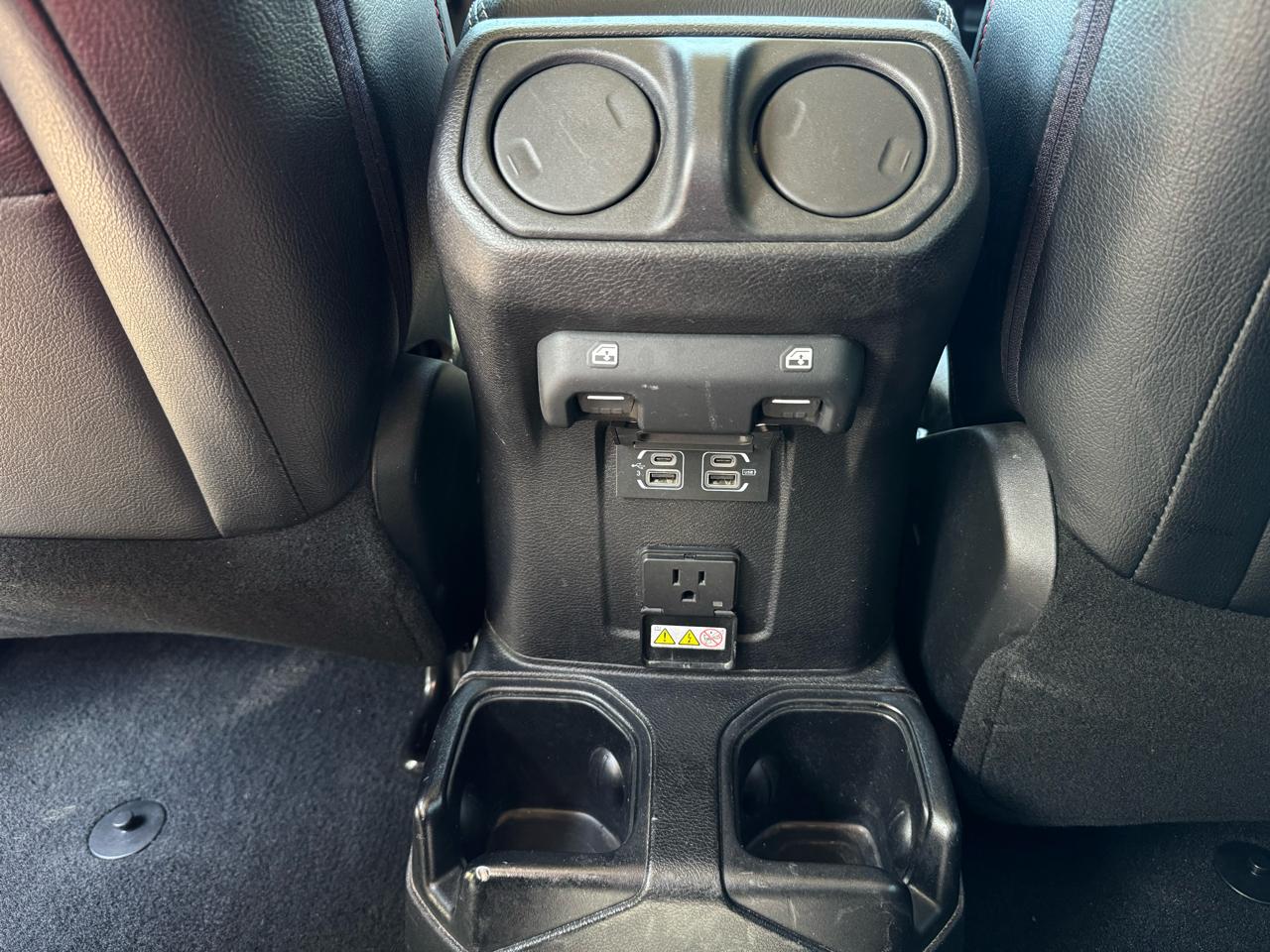 Jeep Wrangler Unlimited Sahara 2019
