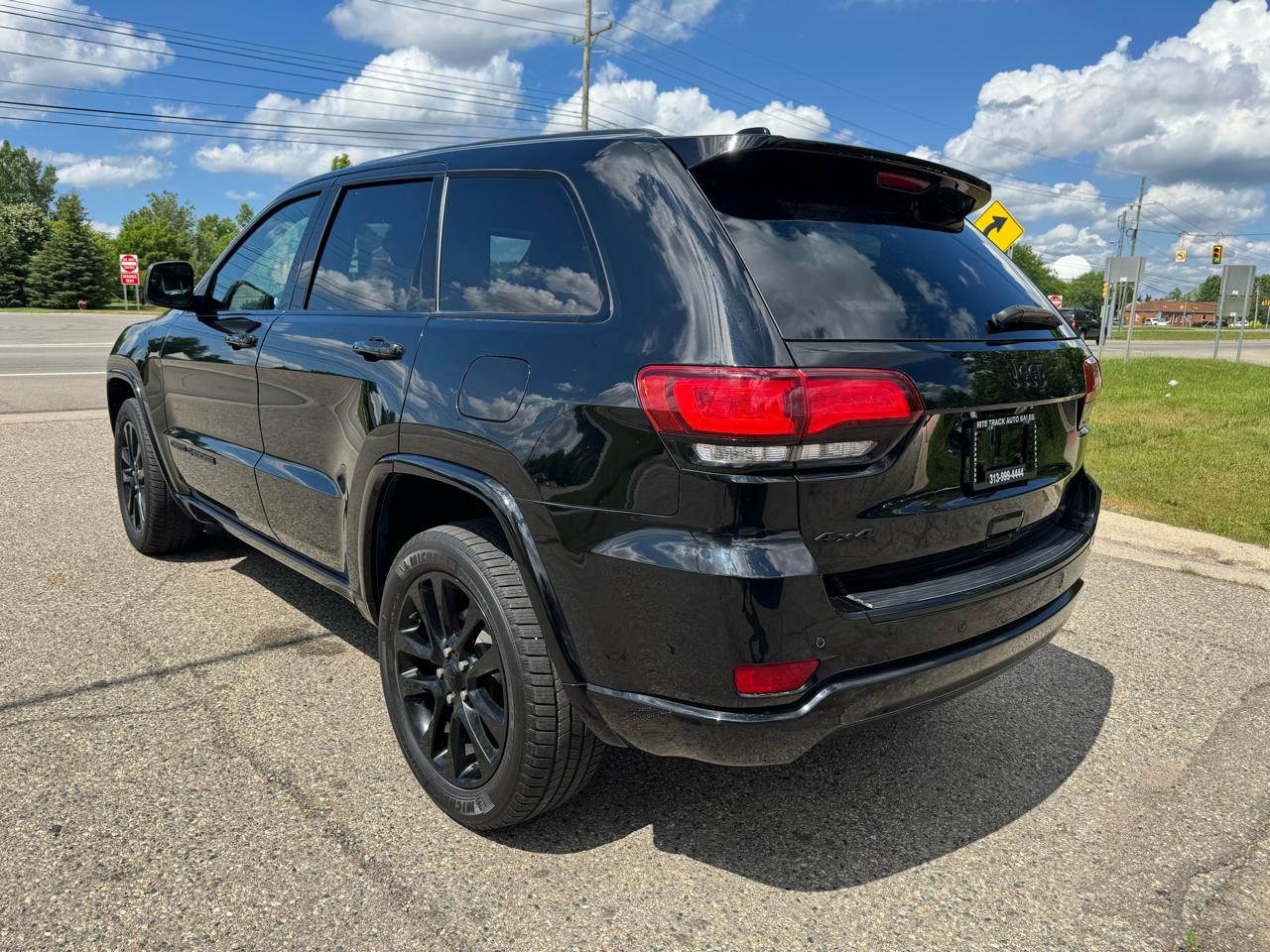 Jeep Grand Cherokee Laredo 4WD 2018