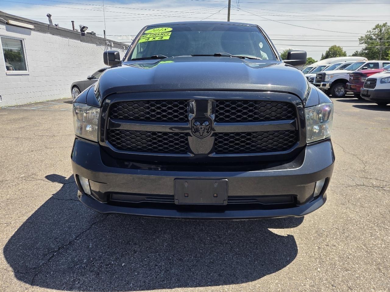 Toyota Tacoma SR5 Double Cab Super Long Bed V6 6AT 4WD 2018