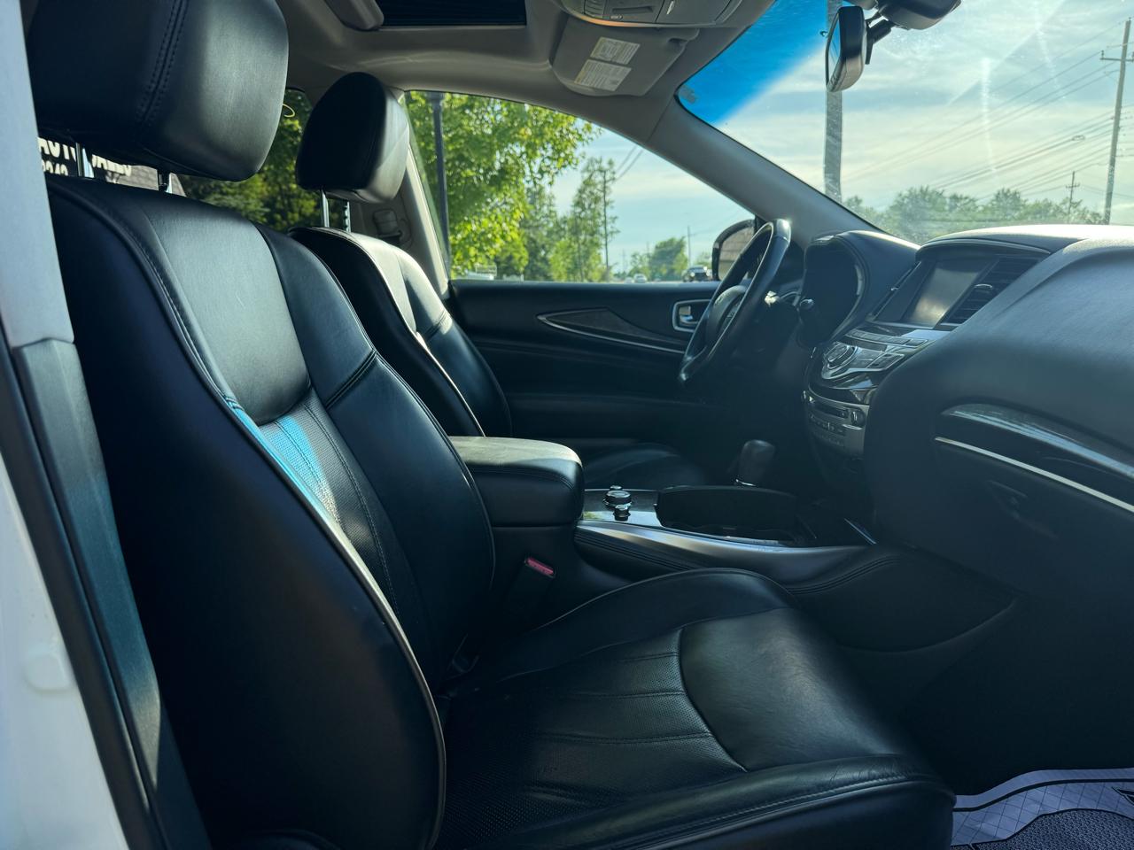 Infiniti QX60 Base AWD 2015