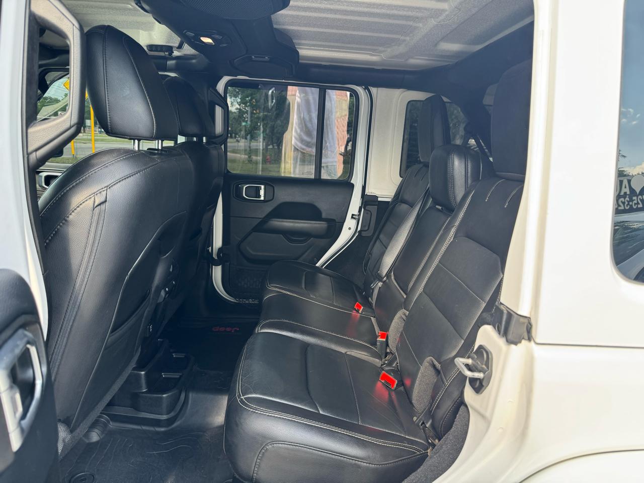 Jeep Wrangler Unlimited Sahara 2018