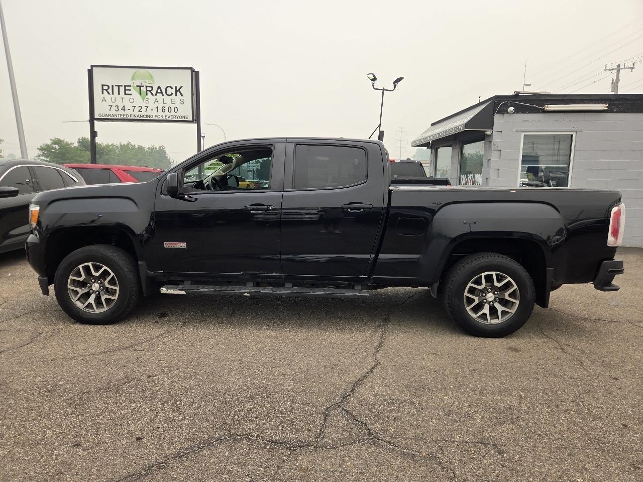 GMC Canyon SLE Crew Cab 4WD Short Box 2015