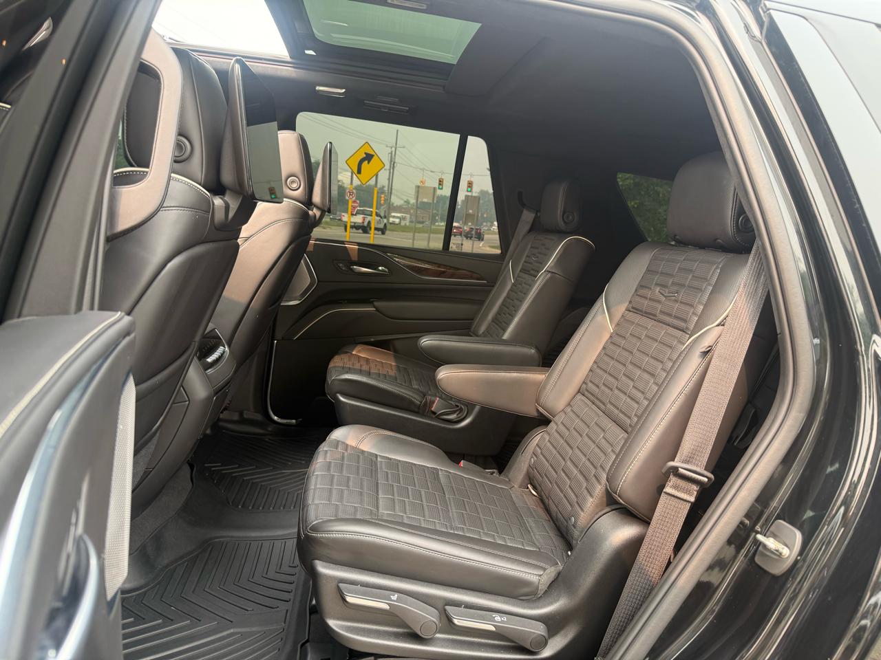 Cadillac Escalade Sport Platinum AWD 2021