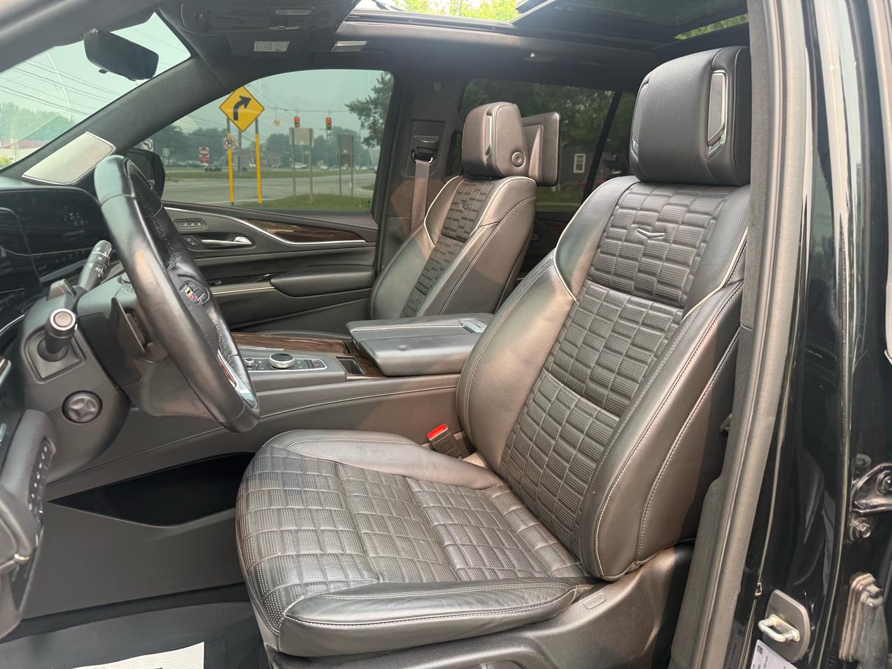 Cadillac Escalade Sport Platinum AWD 2021