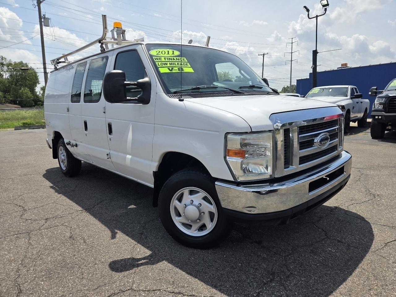 Ford Econoline E-150 2011