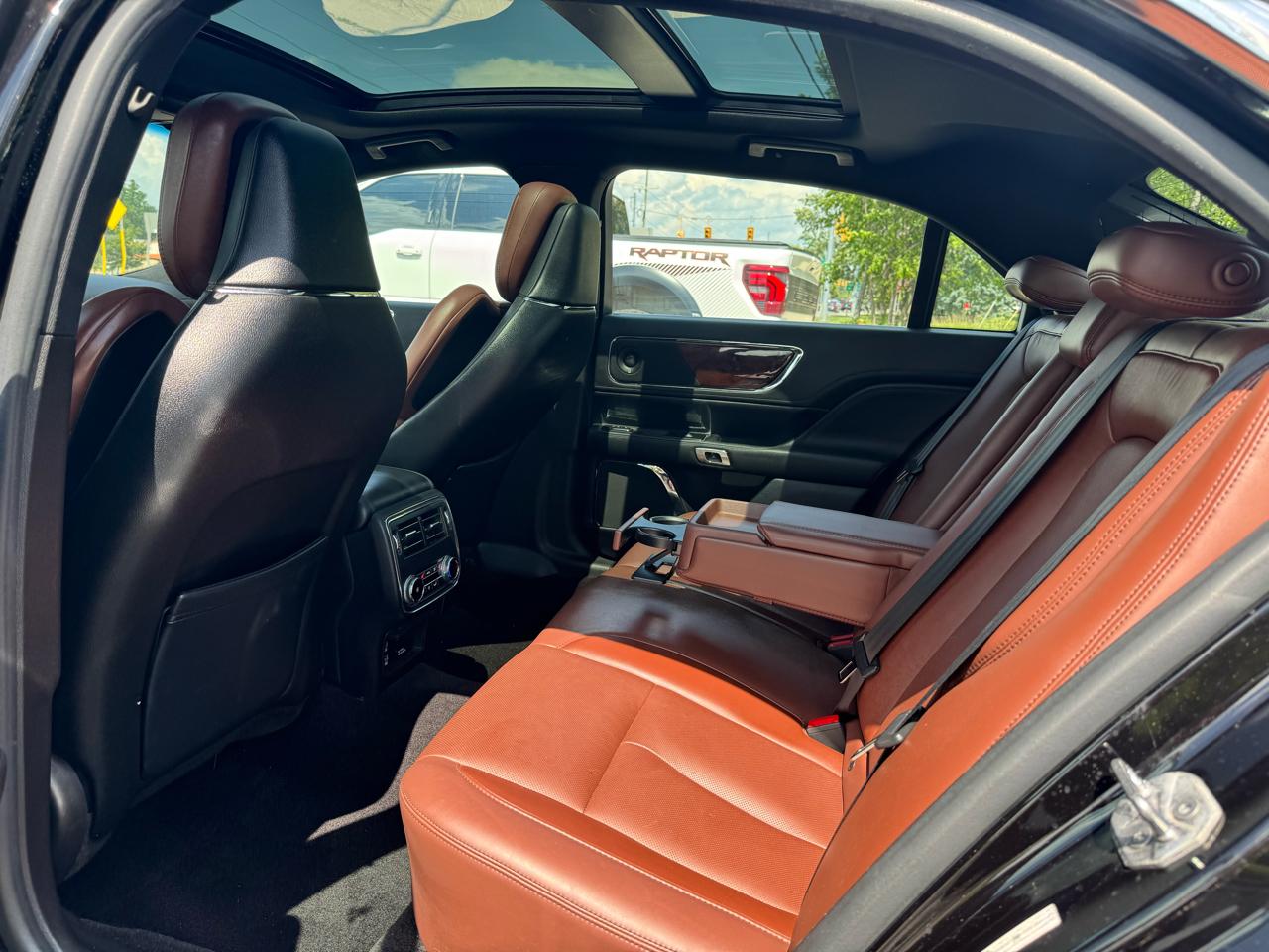 Lincoln Continental Reserve AWD 2017