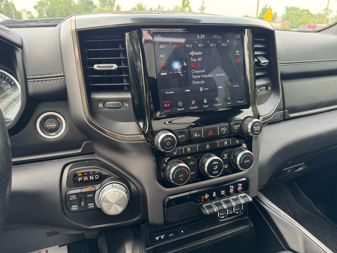 RAM 1500 Sport Crew Cab LWB 4WD 2019