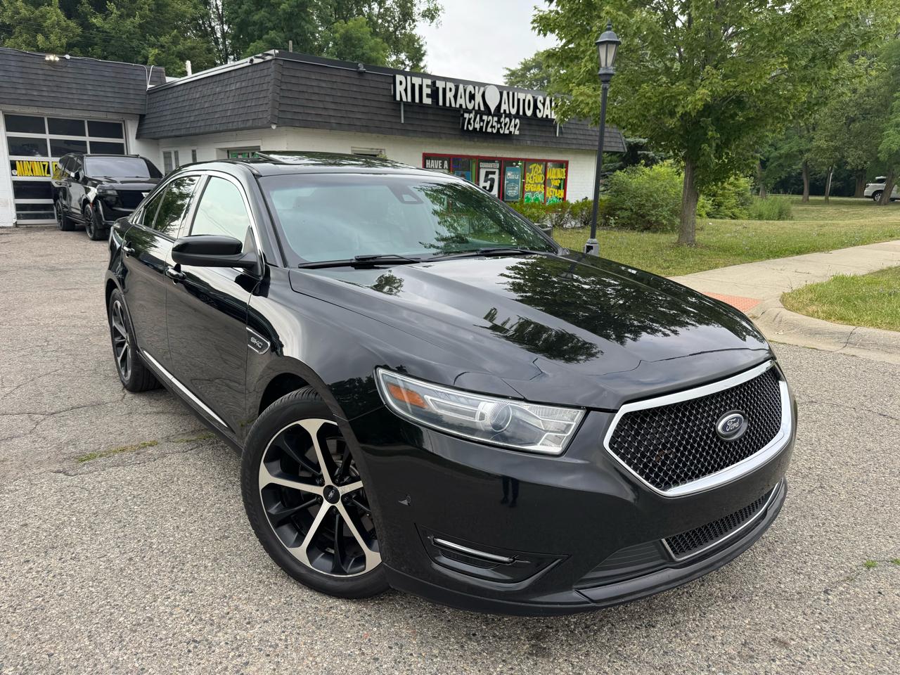 Ford Taurus SHO AWD 2016