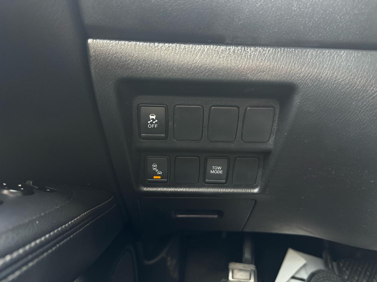 Nissan Pathfinder SV 4WD 2020
