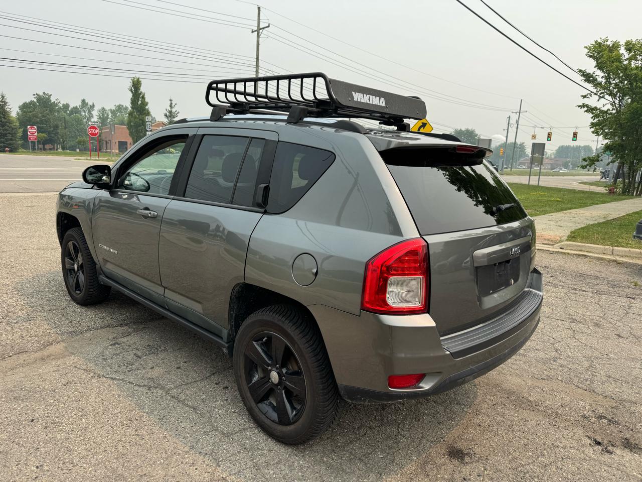 Jeep Compass Sport FWD 2011