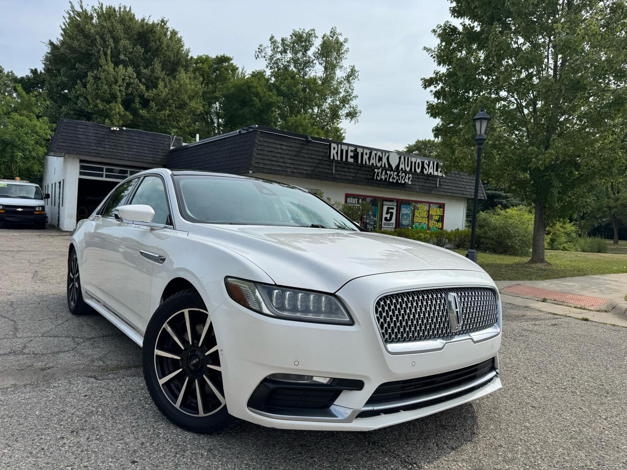 Lincoln Continental Reserve AWD 2017