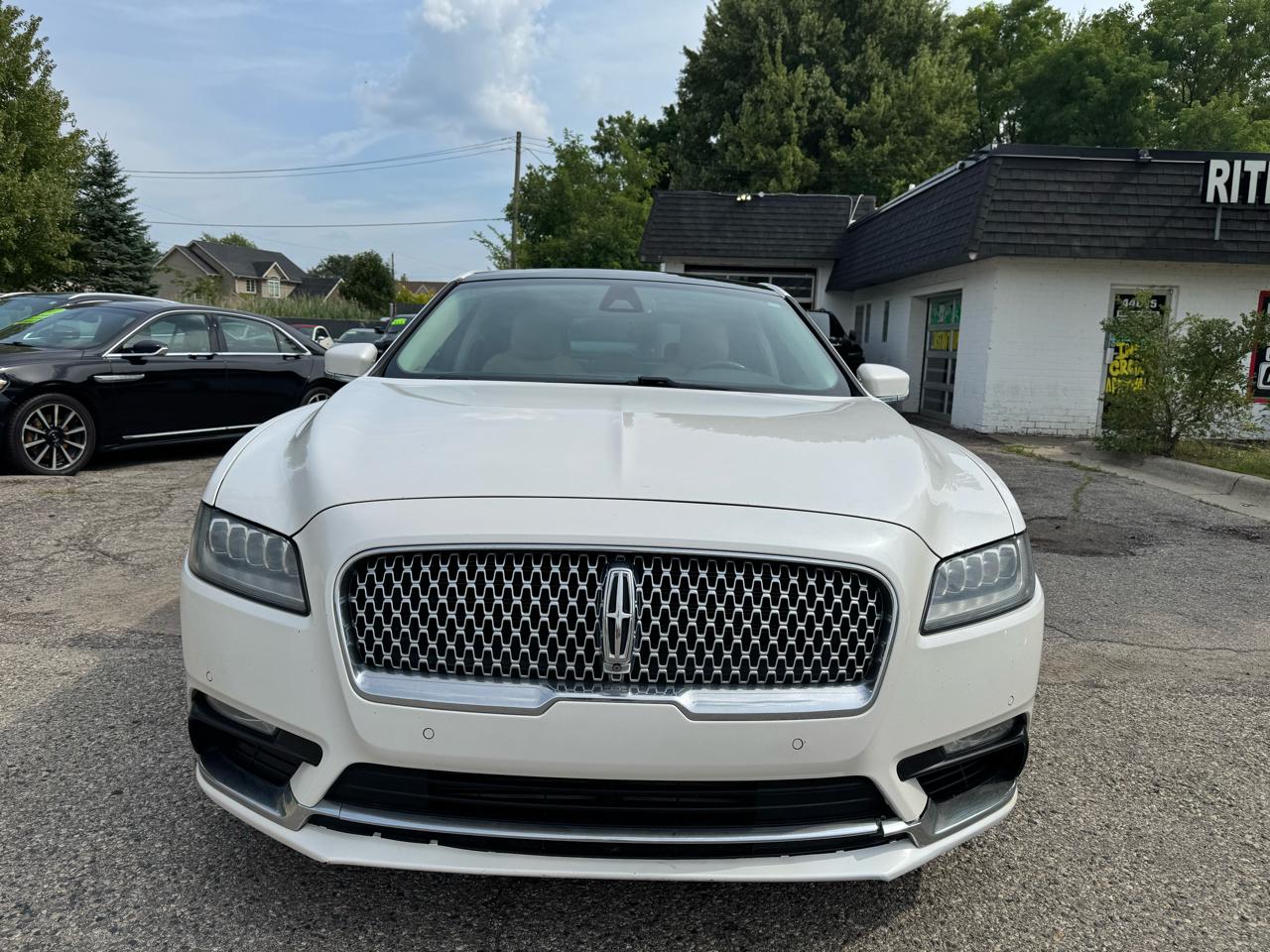 Lincoln Continental Reserve AWD 2017