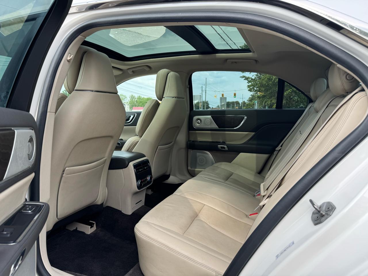 Lincoln Continental Reserve AWD 2017