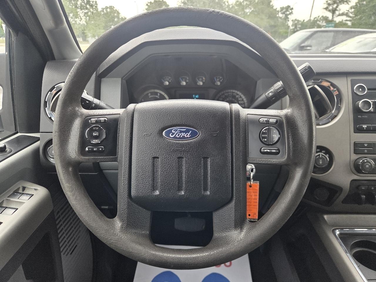 Ford F-250 SD XLT Crew Cab Long Bed 4WD 2016