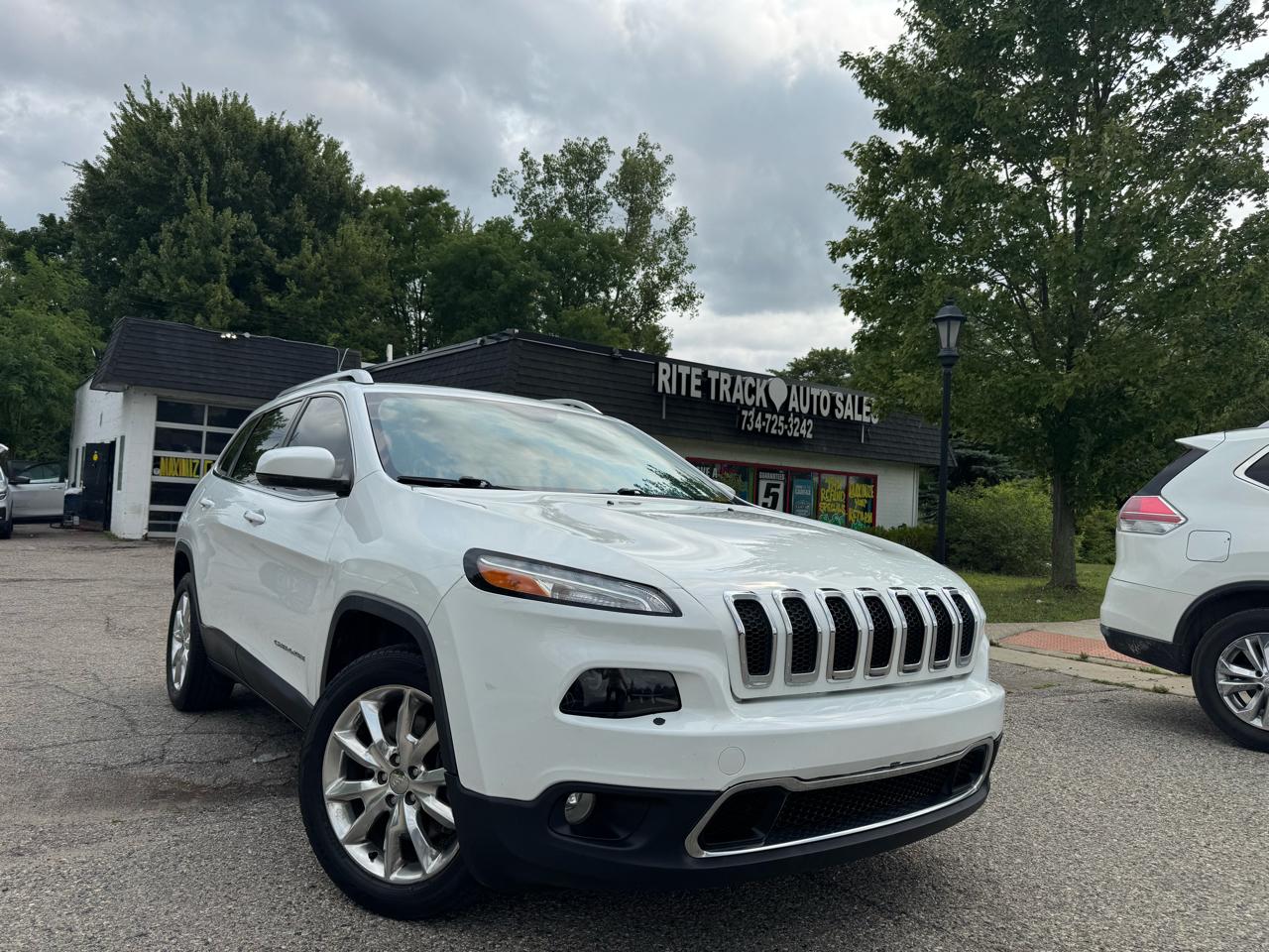 Jeep Cherokee Limited FWD 2015