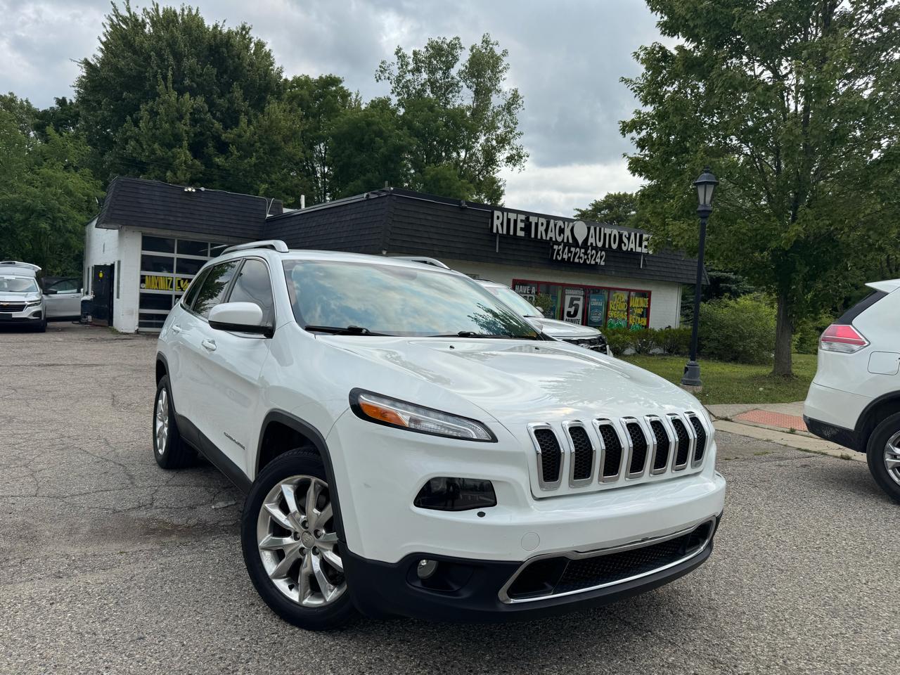 Jeep Cherokee Limited FWD 2015