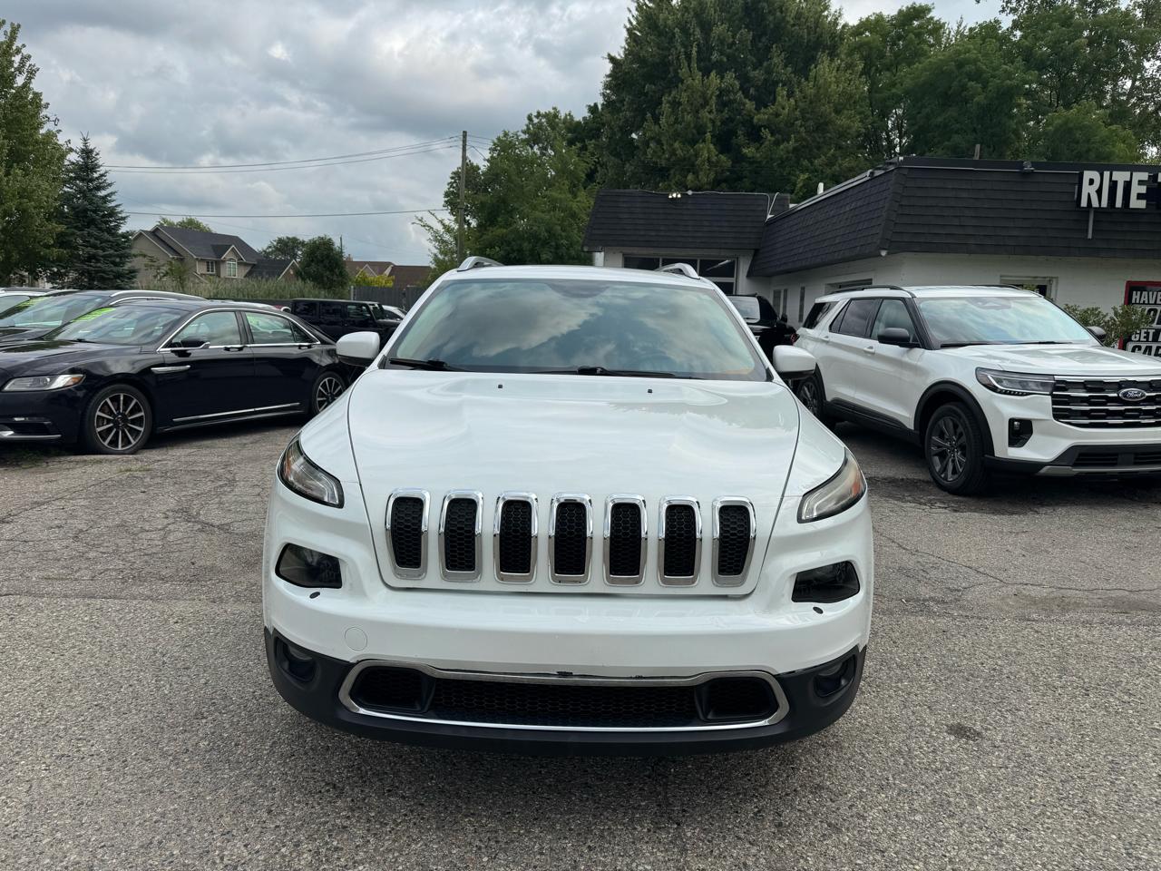 Jeep Cherokee Limited FWD 2015