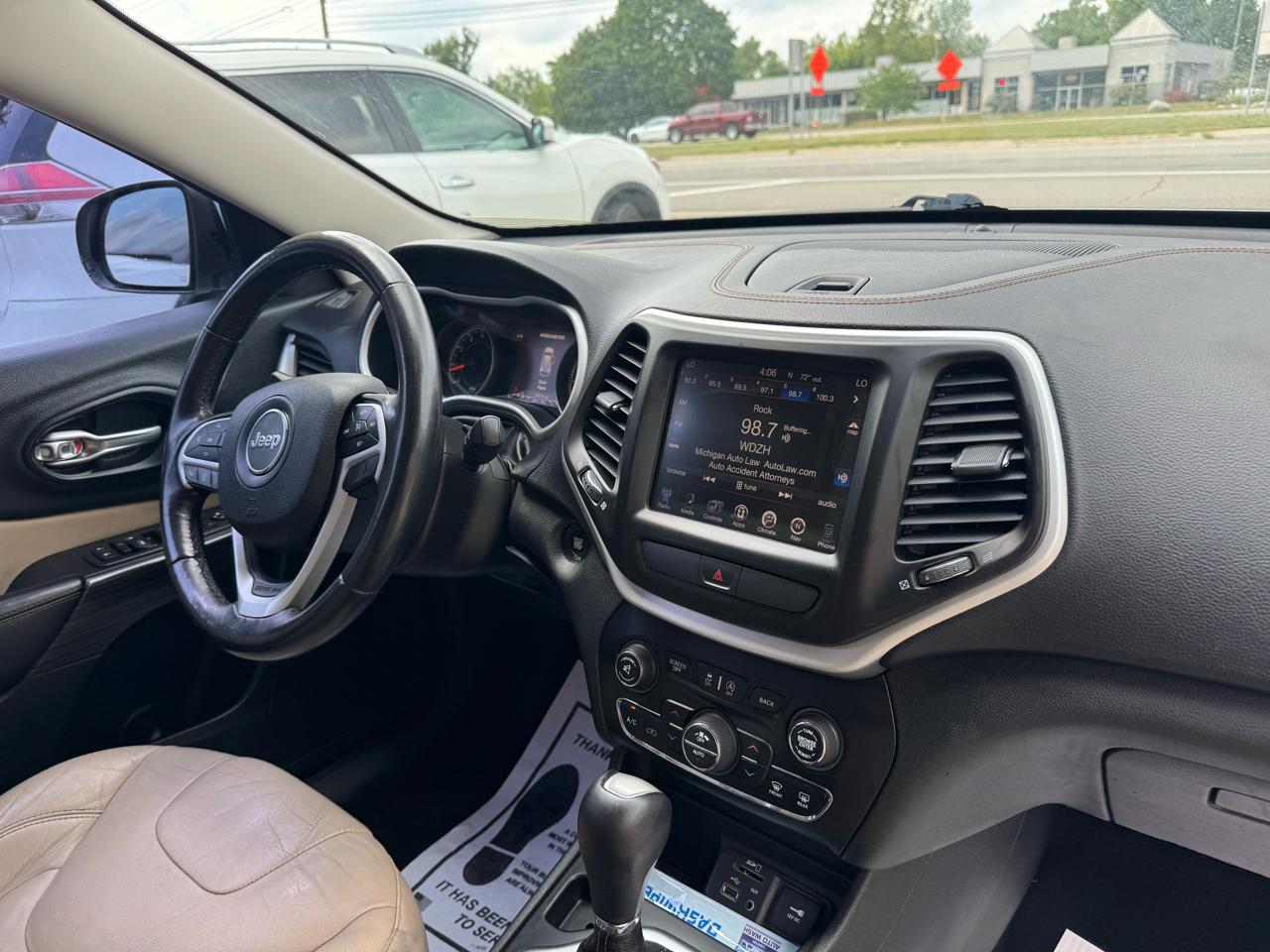 Jeep Cherokee Limited FWD 2015