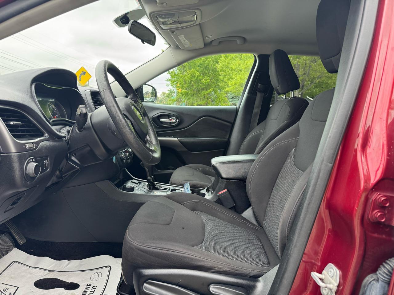 Jeep Cherokee Sport 4WD 2019