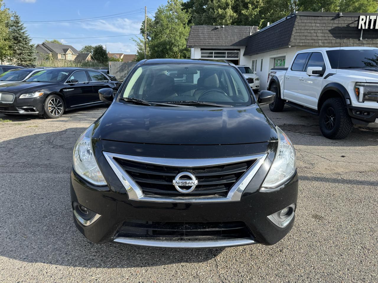 Nissan Versa 1.6 SV Sedan 2018