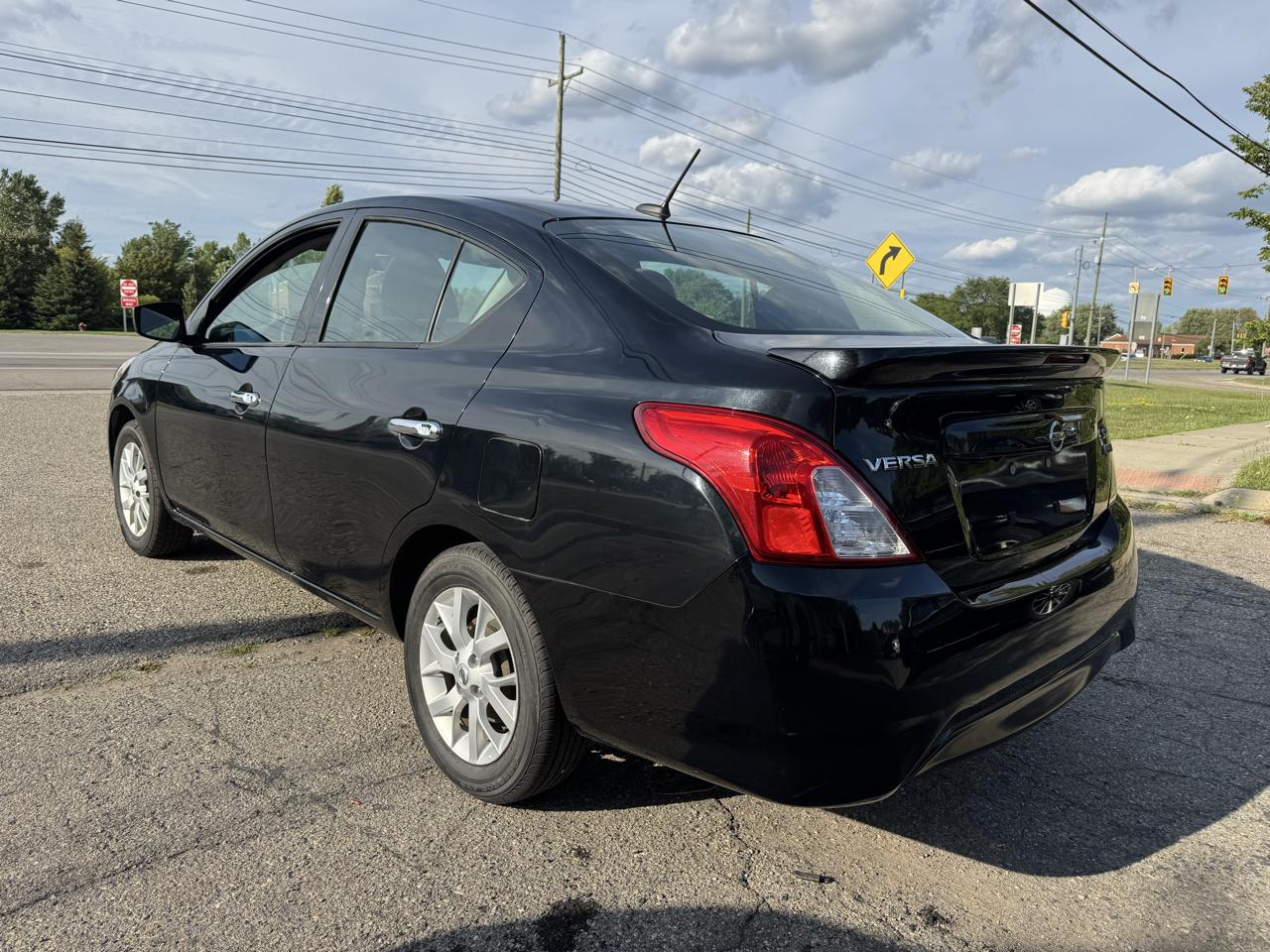 Nissan Versa 1.6 SV Sedan 2018