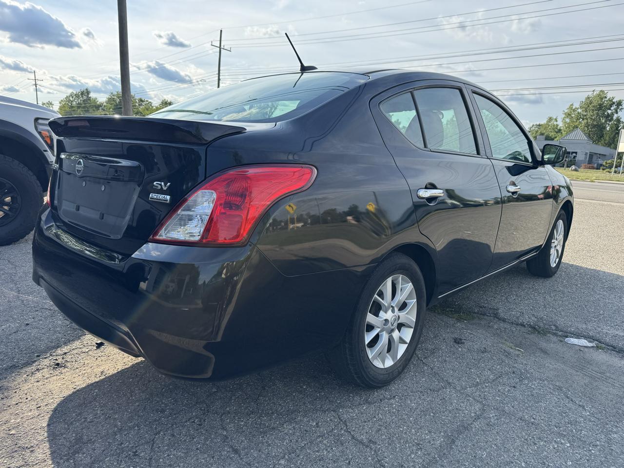 Nissan Versa 1.6 SV Sedan 2018