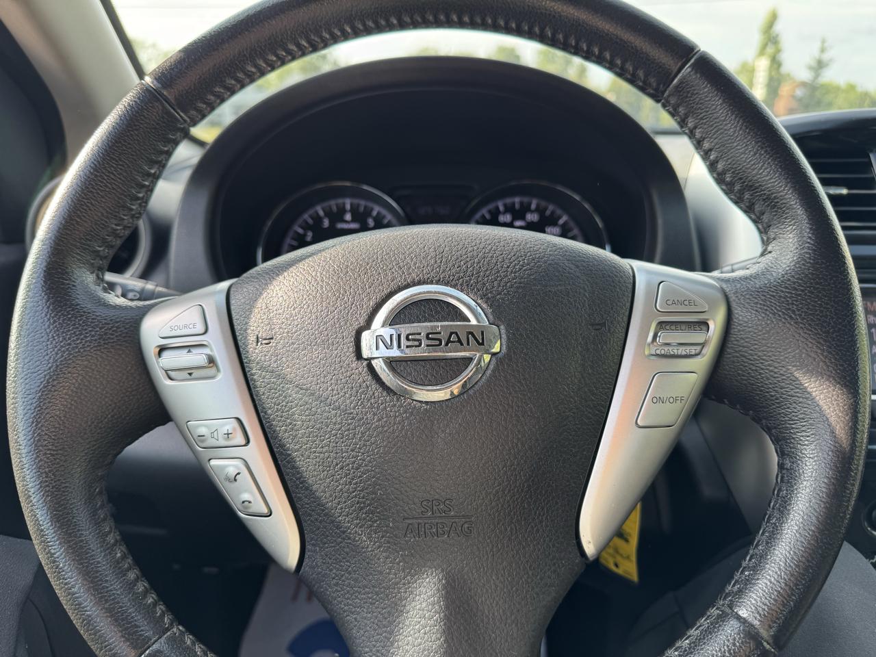 Nissan Versa 1.6 SV Sedan 2018