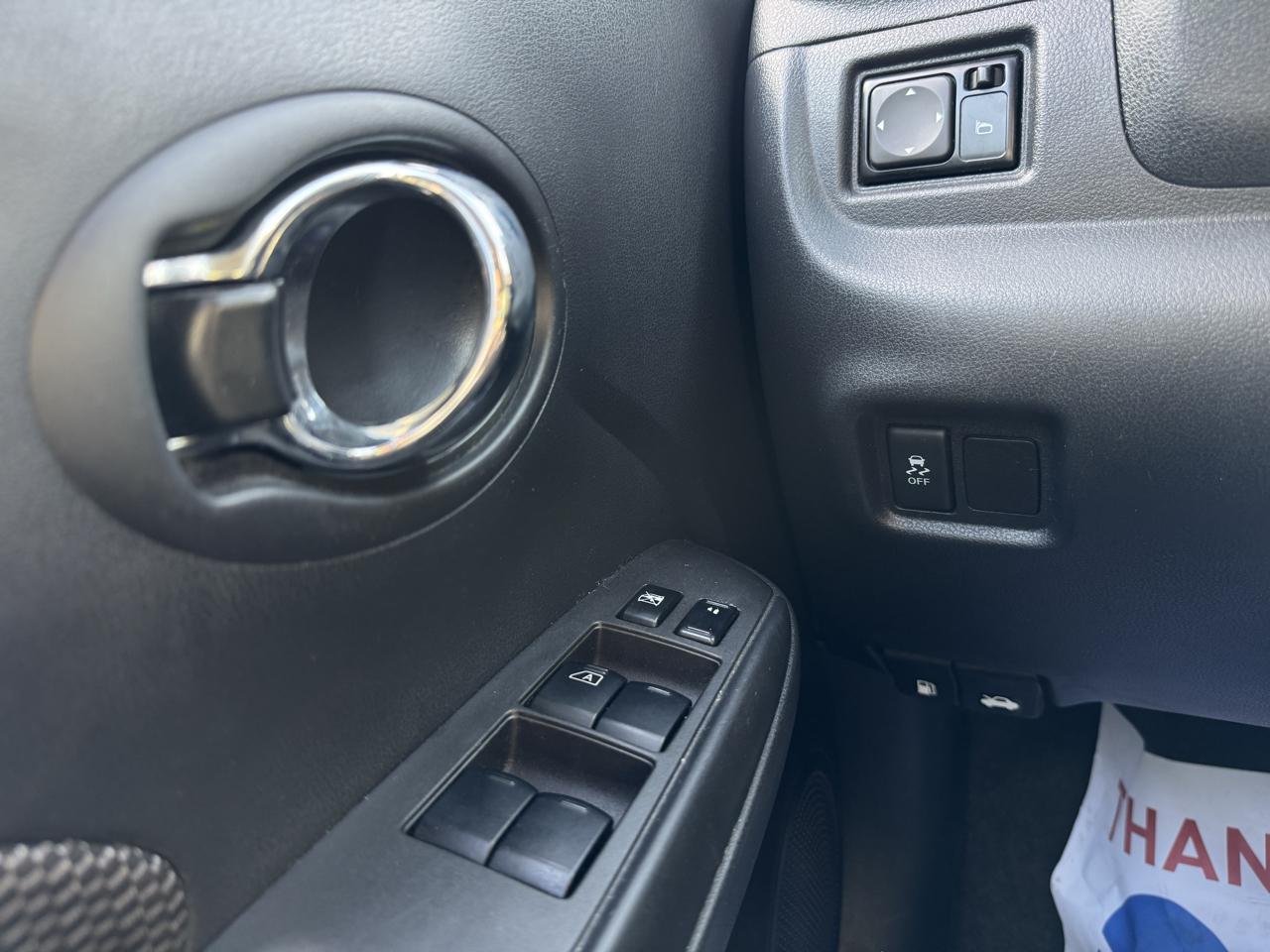 Nissan Versa 1.6 SV Sedan 2018