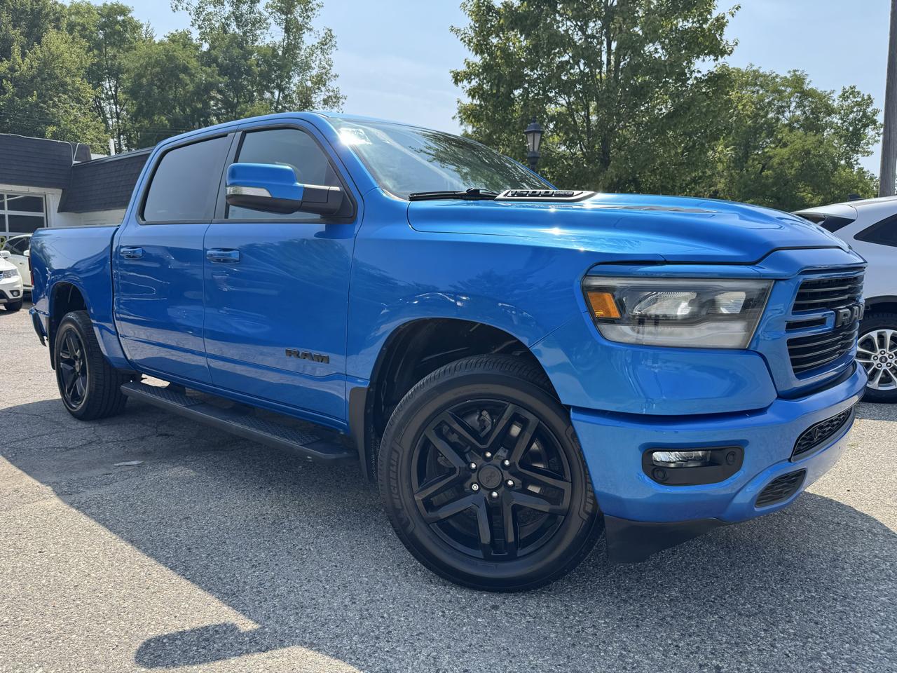 RAM 1500 Sport Crew Cab SB 4WD 2021
