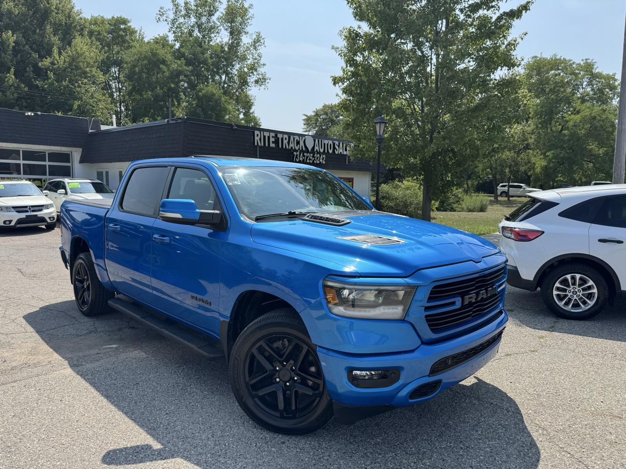 RAM 1500 Sport Crew Cab SB 4WD 2021