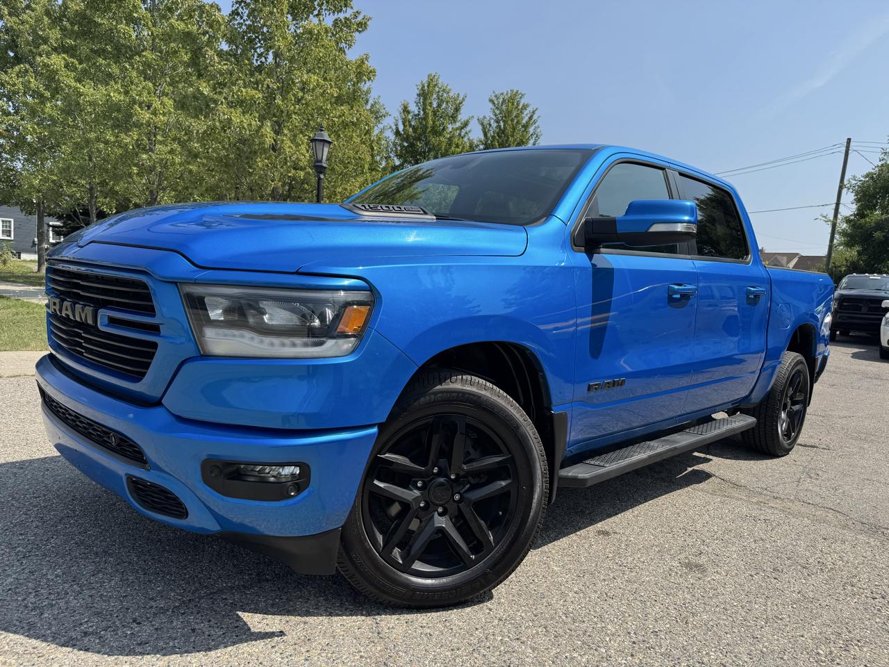 RAM 1500 Sport Crew Cab SB 4WD 2021
