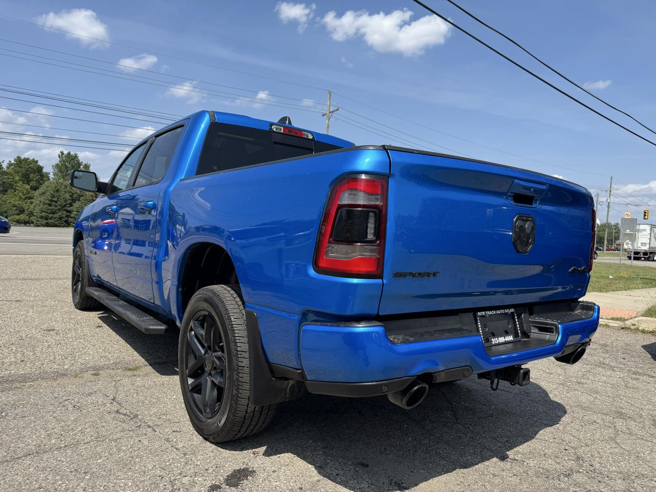 RAM 1500 Sport Crew Cab SB 4WD 2021