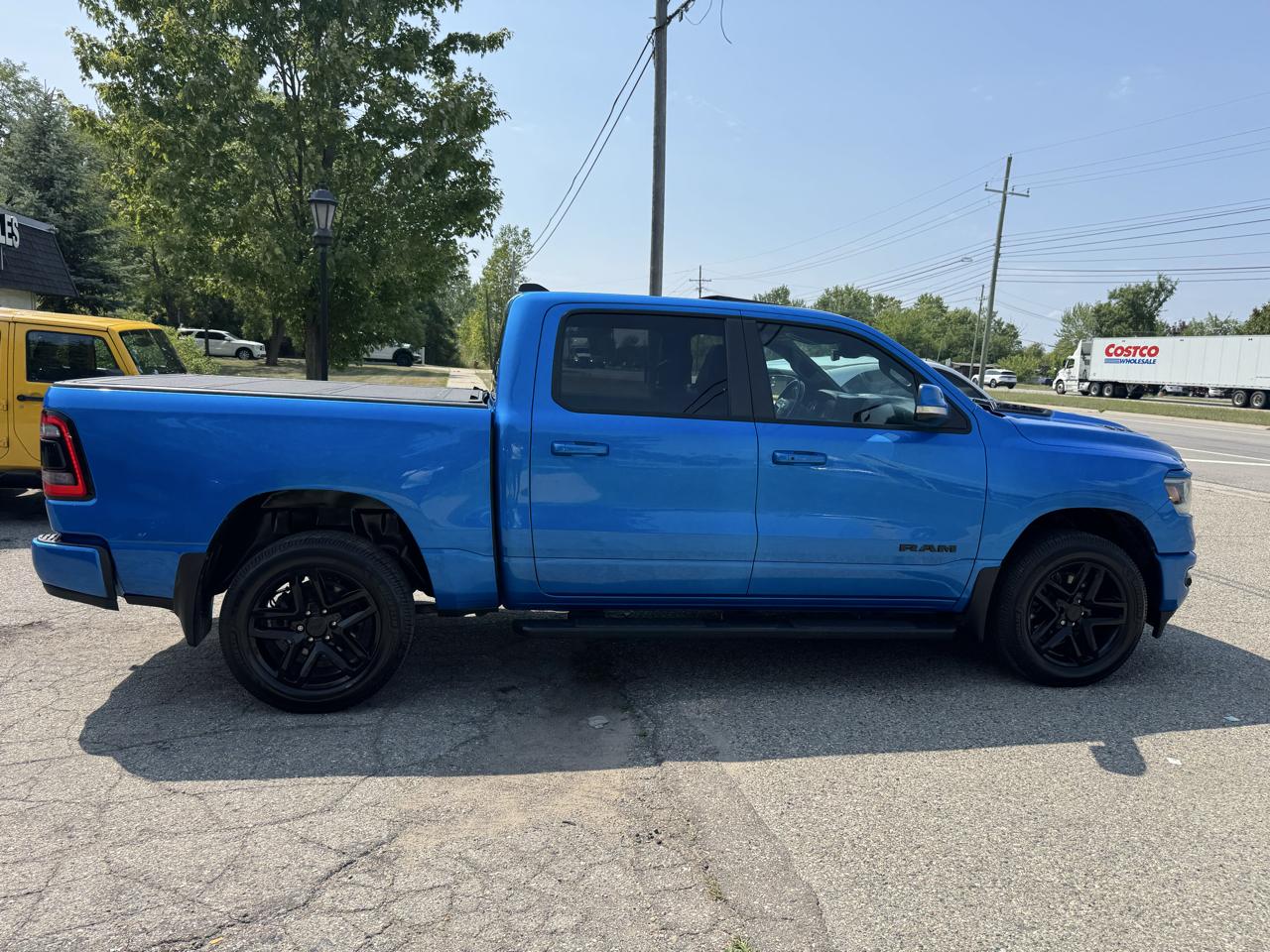 RAM 1500 Sport Crew Cab SB 4WD 2021