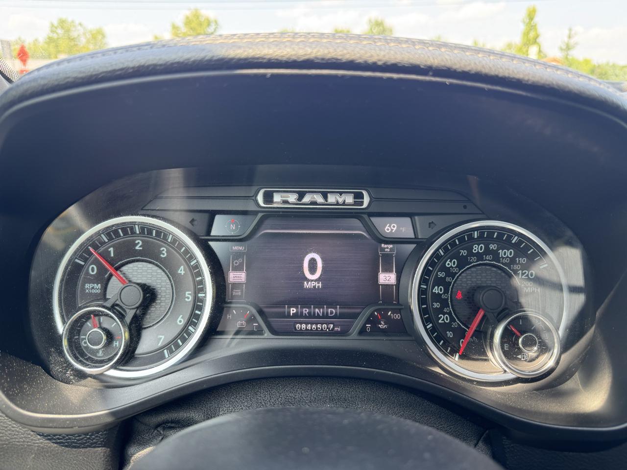RAM 1500 Sport Crew Cab SB 4WD 2021
