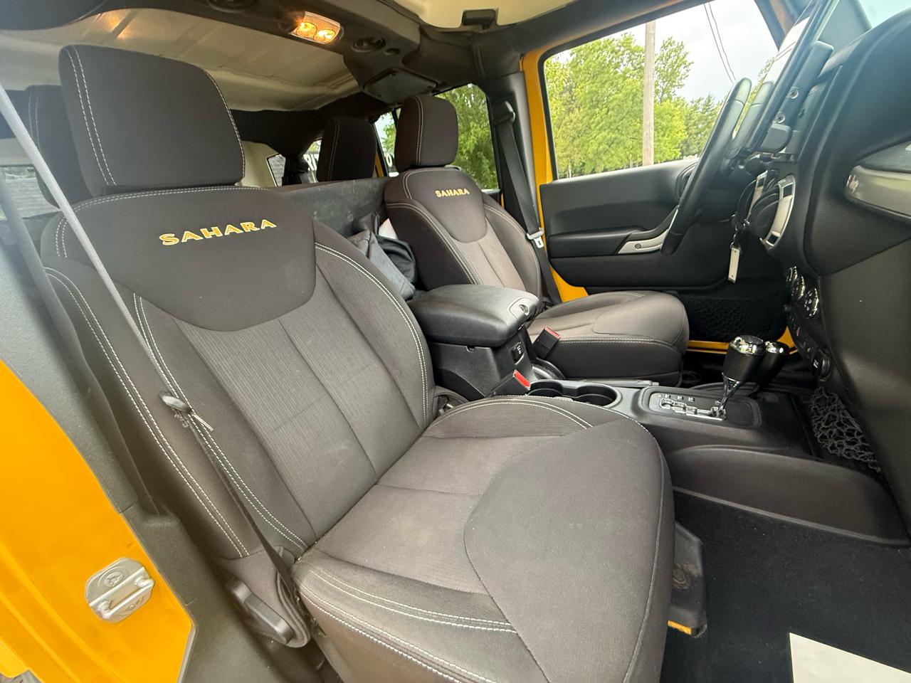 Jeep Wrangler Unlimited Sahara 4WD 2015
