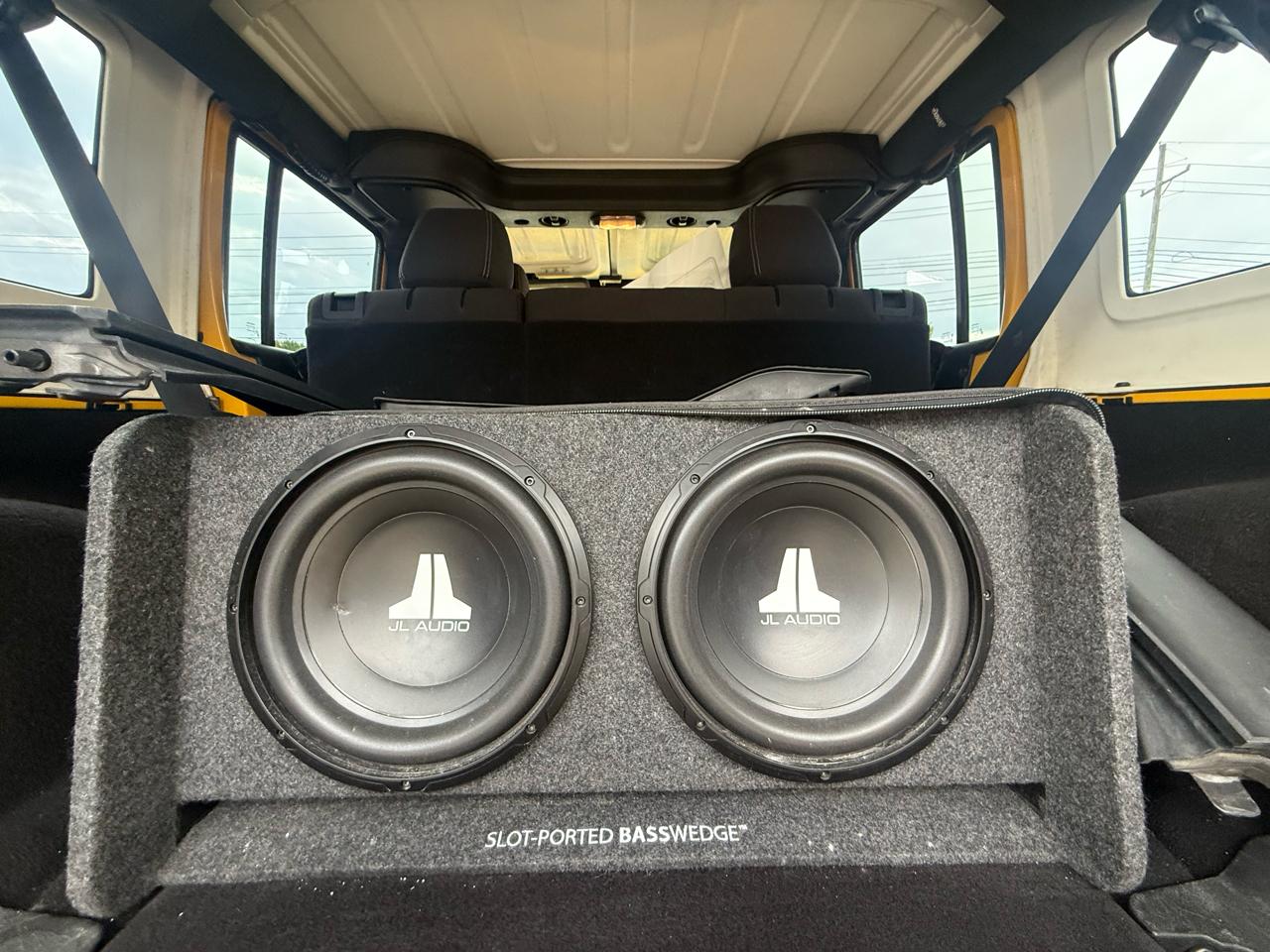 Jeep Wrangler Unlimited Sahara 4WD 2015