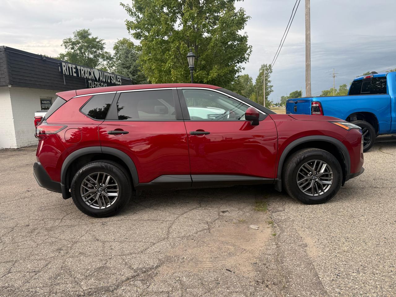 Nissan Rogue S AWD 2022