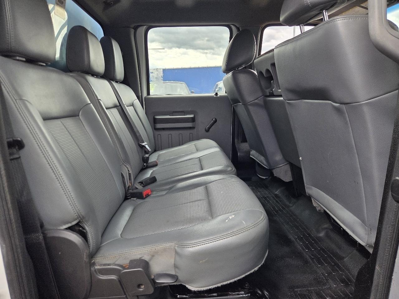 Ford F-450 SD Crew Cab DRW 4WD 2014