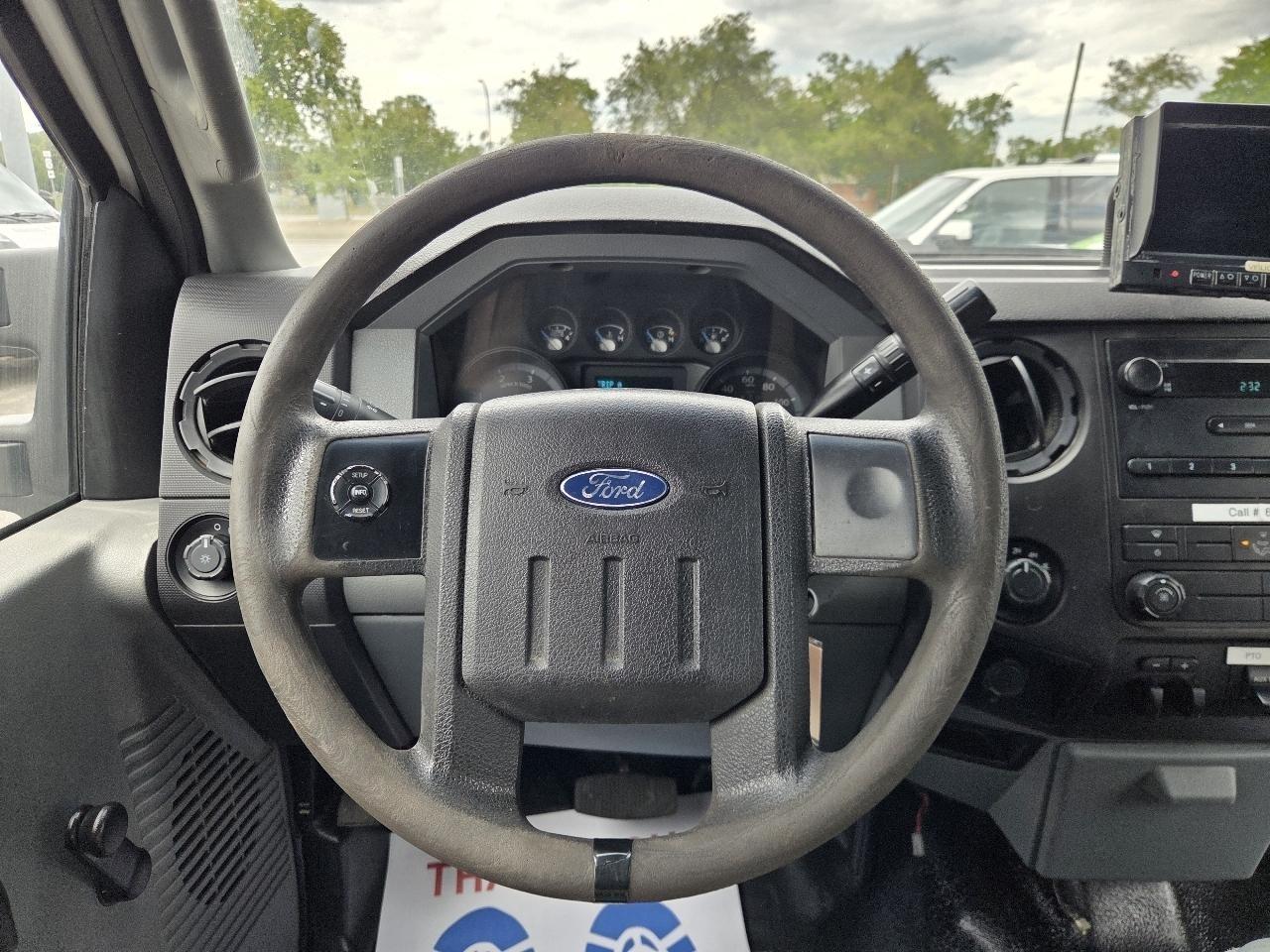 Ford F-450 SD Crew Cab DRW 4WD 2014