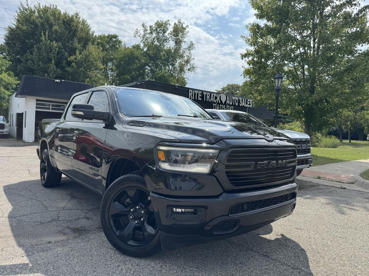 RAM 1500 Big Horn Crew Cab SWB 4WD 2019