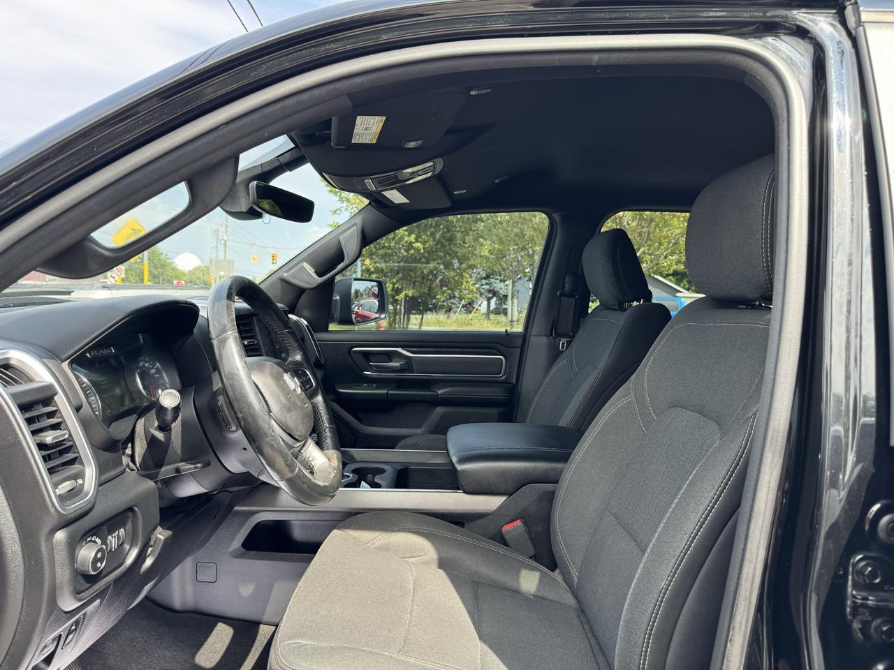 RAM 1500 Big Horn Crew Cab SWB 4WD 2019