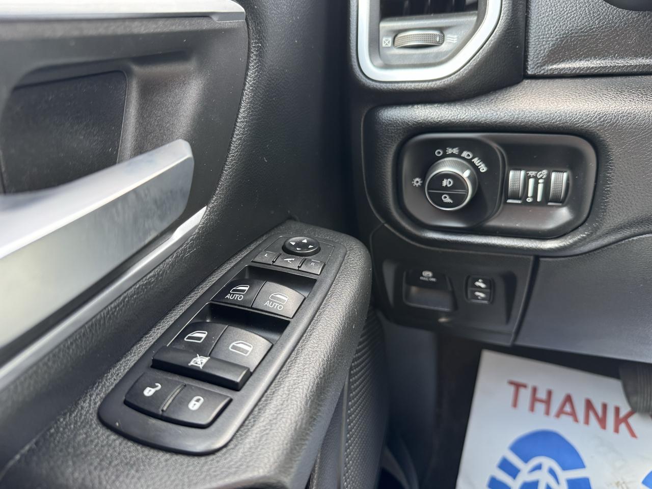 RAM 1500 Big Horn Crew Cab SWB 4WD 2019