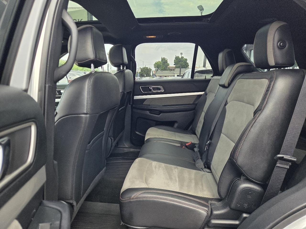 Ford Explorer XLT 4WD 2017
