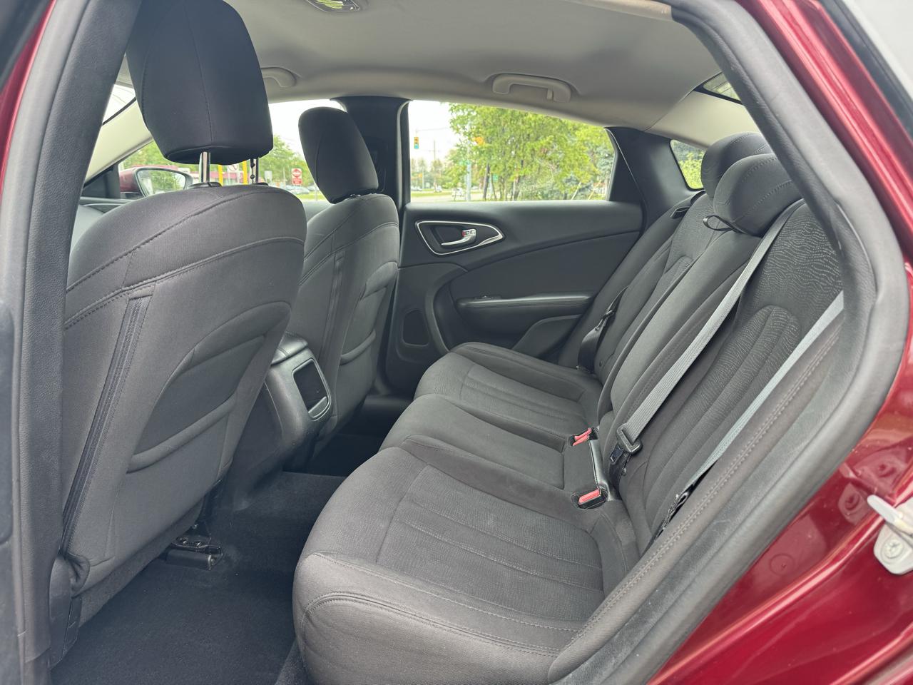 Chrysler 200 LX 2015