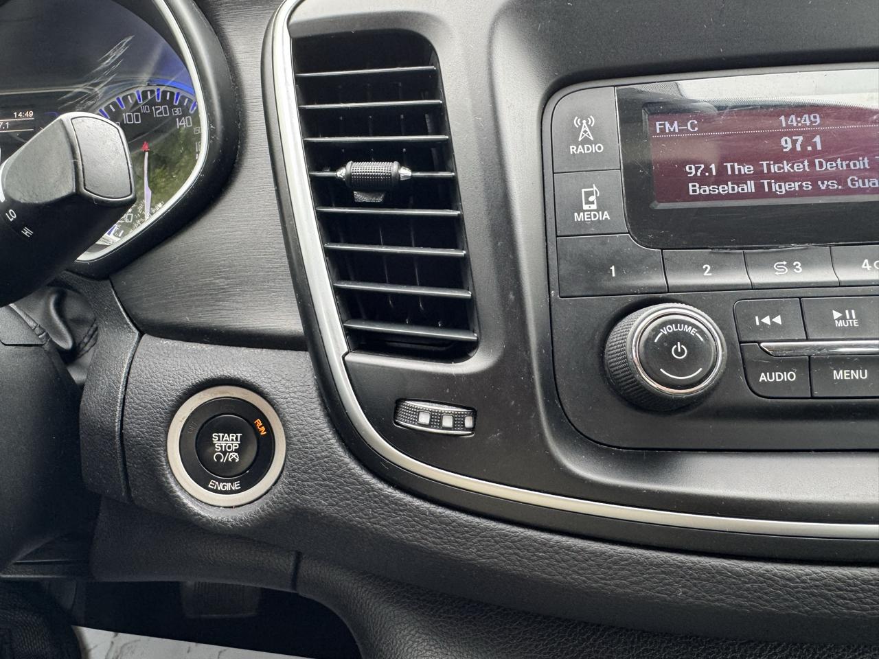 Chrysler 200 LX 2015