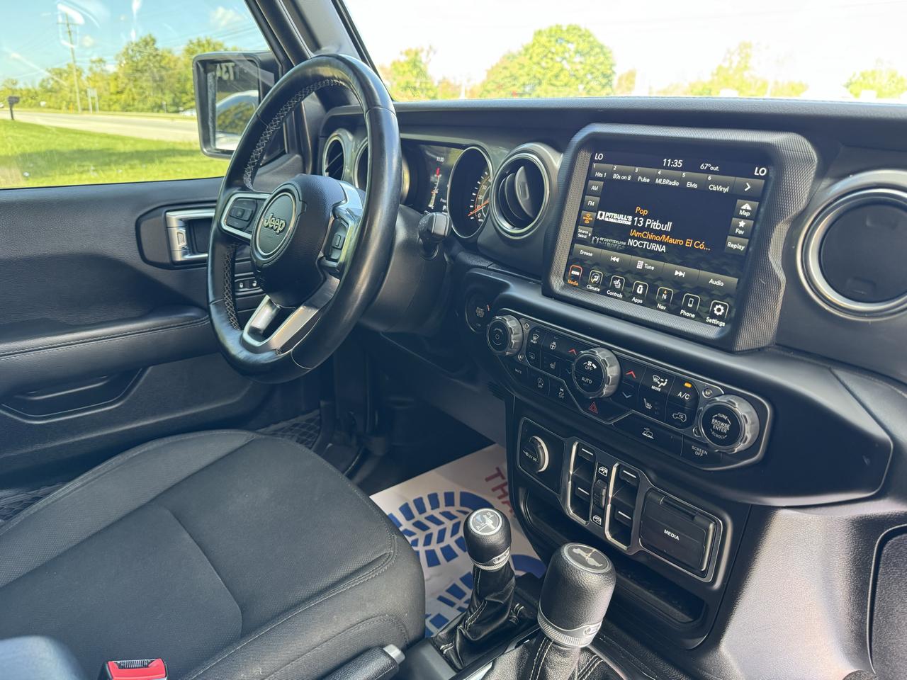 Jeep Wrangler Unlimited Sahara 2021