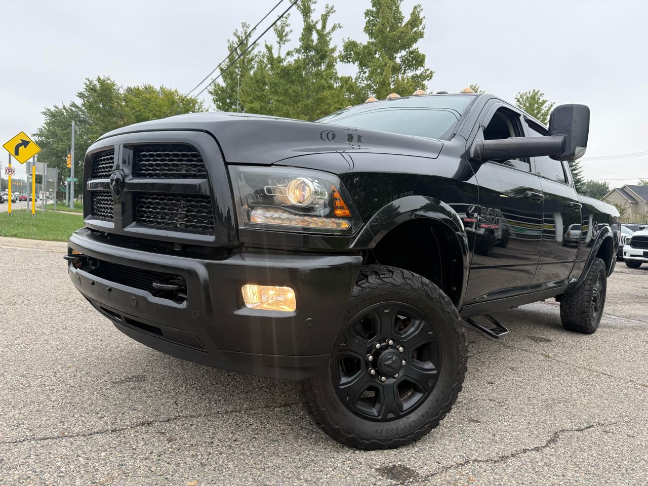 RAM 2500 Laramie Crew Cab SWB 4WD 2016