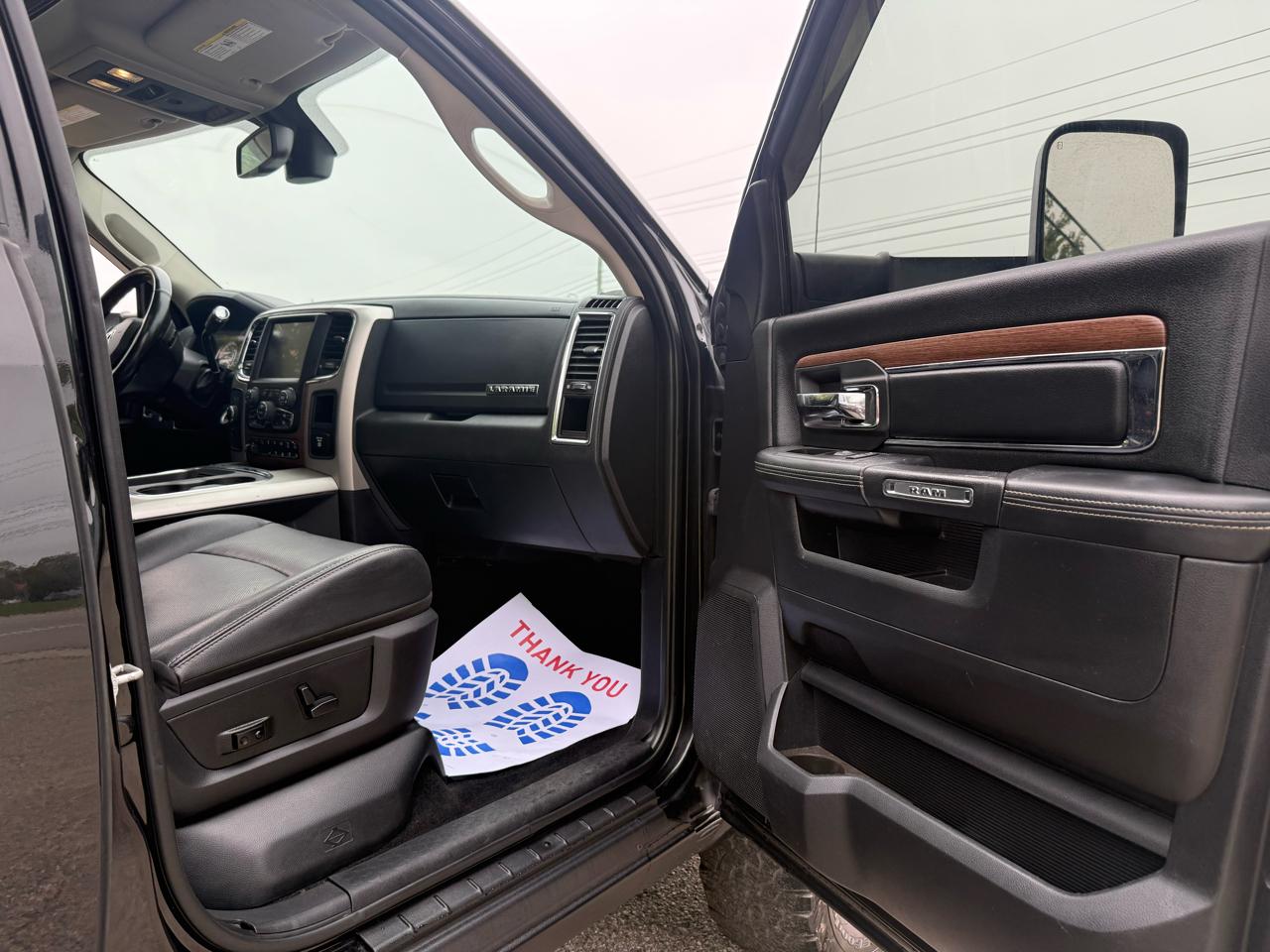 RAM 2500 Laramie Crew Cab SWB 4WD 2016